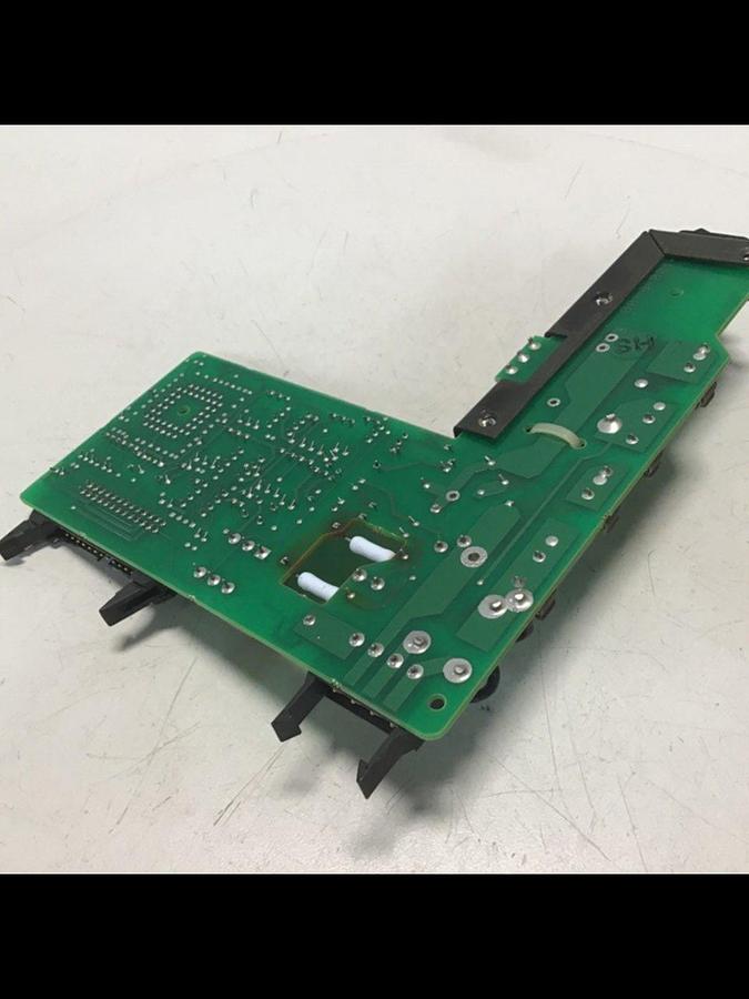 Used GAMMAFLUX Hot Runner Output Board GA-100-F-00 Used