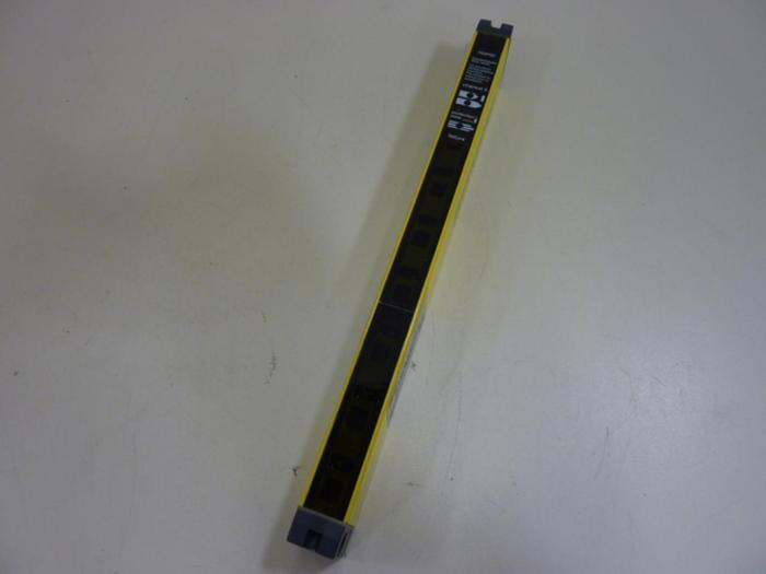 Used SIEMENS Light Curtain Receiver 3RG7841-3DB01 #51981