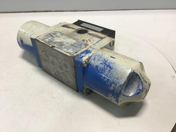 Used SPERRY VICKERS Valve DG4S533CWTRF10 #138023