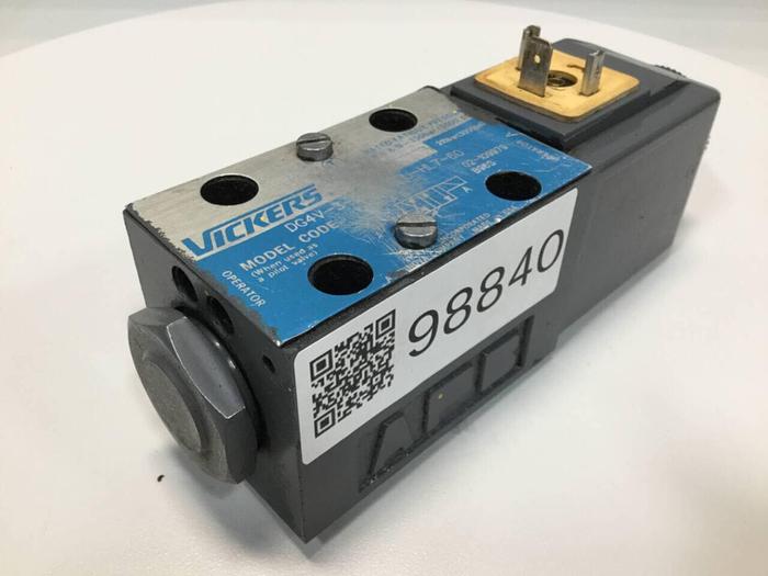 Used VICKERS Valves DG4V-3-2AL-M-U-HL7-60 #98840