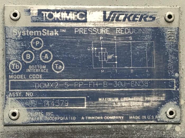 Used VICKERS Pressure Reducing Valve DGMX2-5-PP-FH-B-30J-EN38 #128594