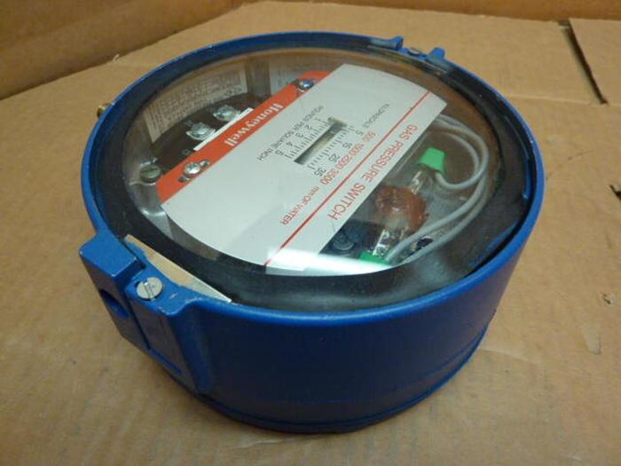 Used HONEYWELL Gas Pressure Switch C437 F,J,K #22401