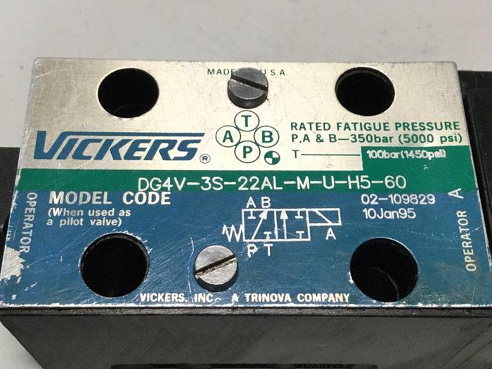 Used VICKERS Directional Valve DG4V-3S-22AL-M-U-H5-60 #111280