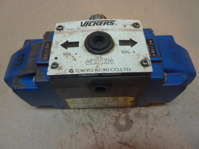 Used VICKERS Valve DG4S-5-3C-W-B-11 #35124