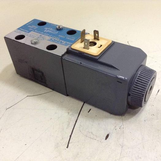 Used VICKERS Directional Hydraulic Valve DG4V322AMUHL760 Used