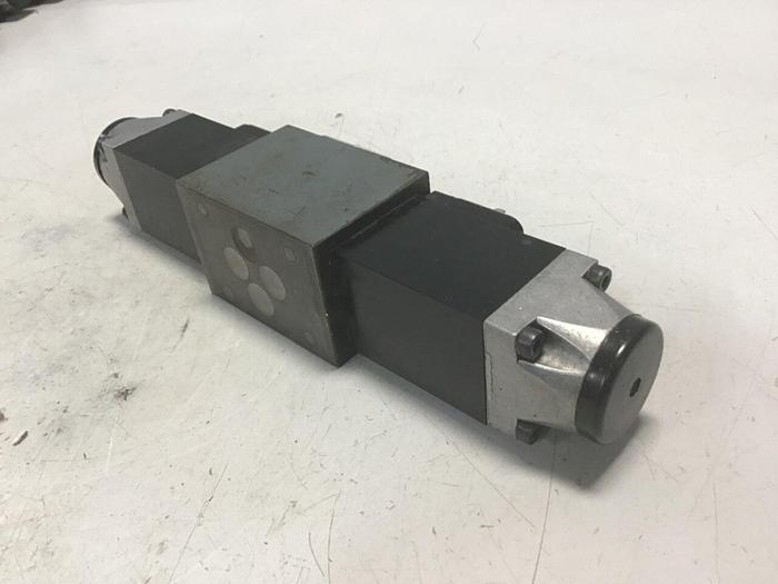 Used REXROTH Valve 4WE6E51/AG24N9K4V Used