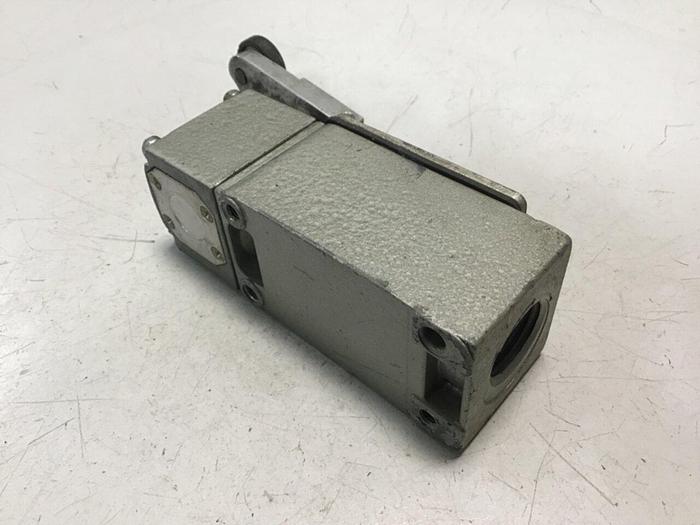Used TELEMECANIQUE Lox-Switch C2JK05 #121795
