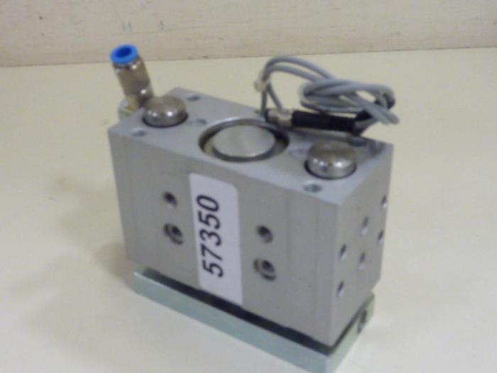 Used FESTO Pneumatic Cylinder DFM-40-25-P-A-GF #57350