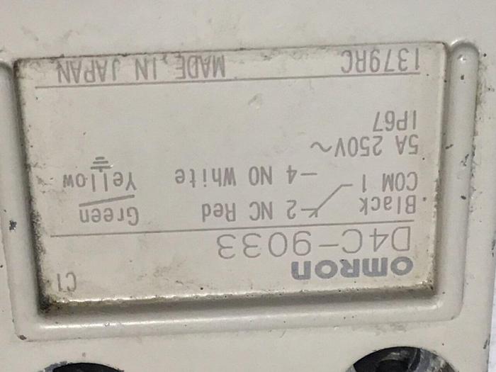 Used OMRON Limit Switch D4C-9033 #128460