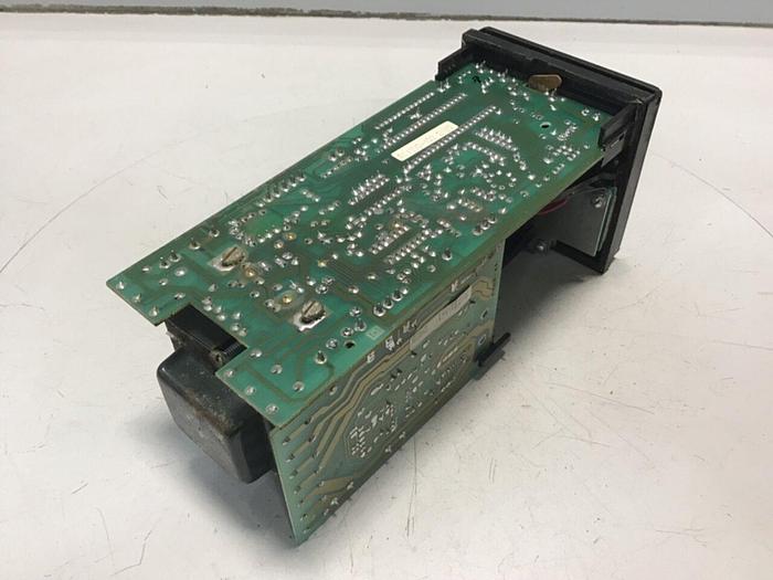 Used BARBER COLMAN Temperature Controller 585A-00016-000-0-00 #129799