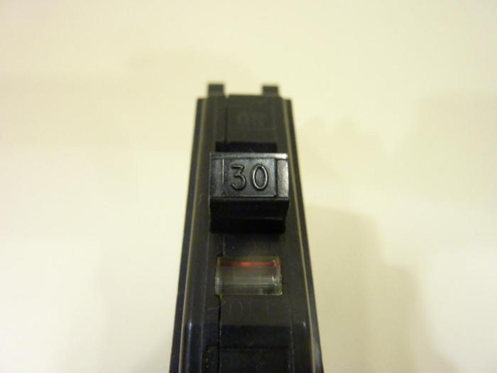 Used SQUARE D 30 Amp Circuit Breaker QOU130 #42874