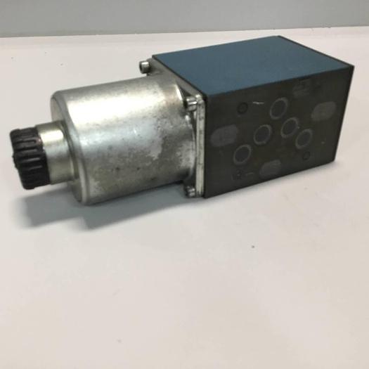 Used BOSCH Valve 0 810 001 136 #91448