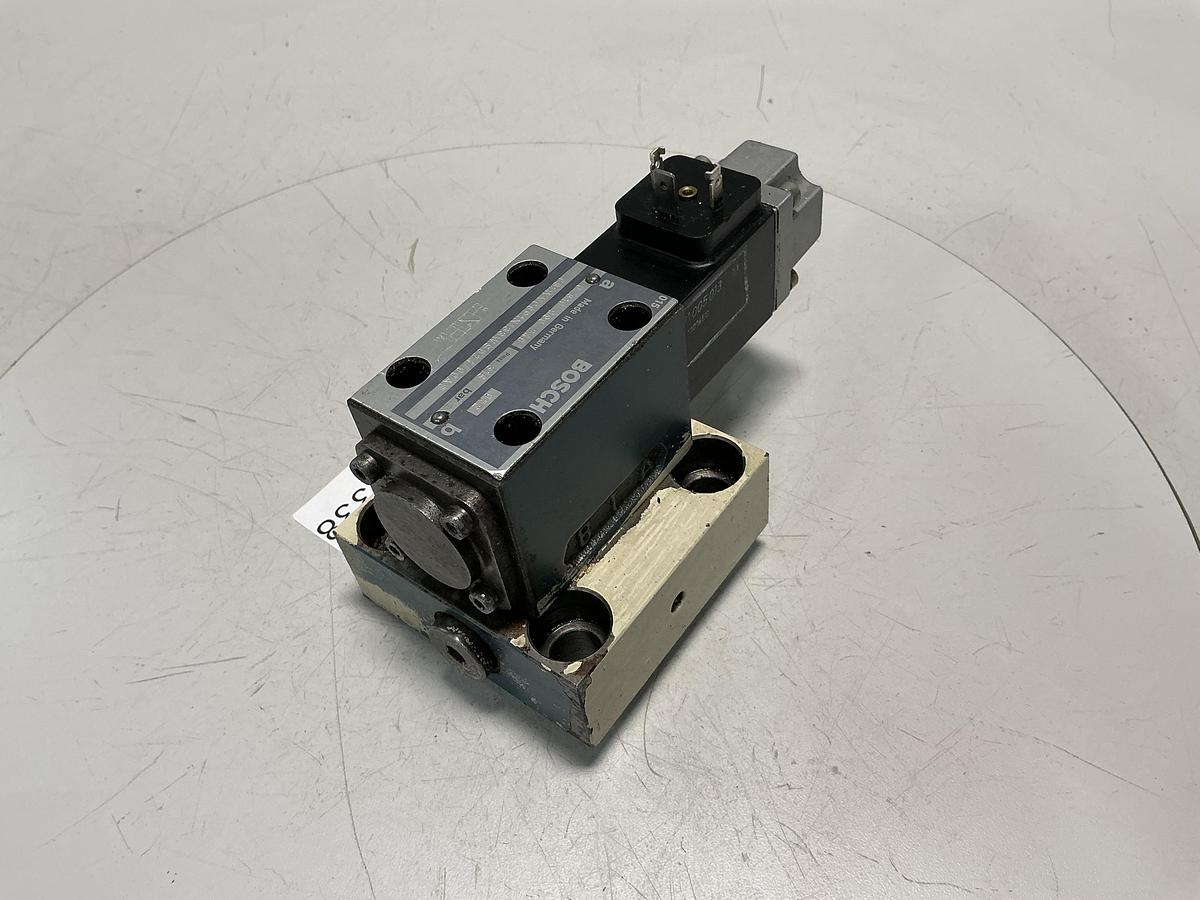 Used BOSCH 0 810 090 240