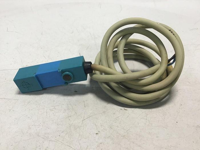 Used YAMATAKE Proximity Switch FL2-4A6S #128190