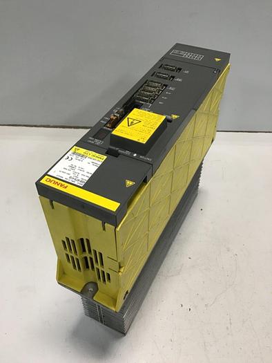 Used FANUC Servo Amplifier Drive A06B-6079-H106 #135805