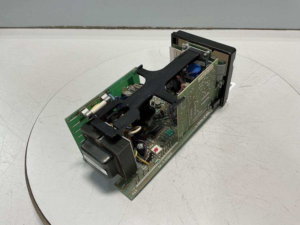 Used BARBER COLMAN 586A-20015-000-0-00