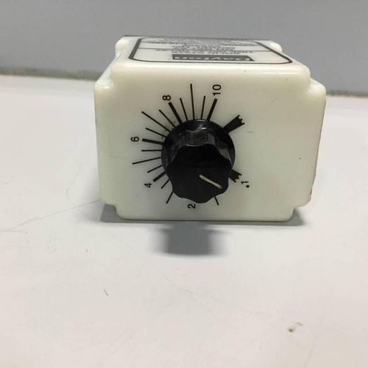 Used DAYTON Time Delay Relay 5X828F #96100