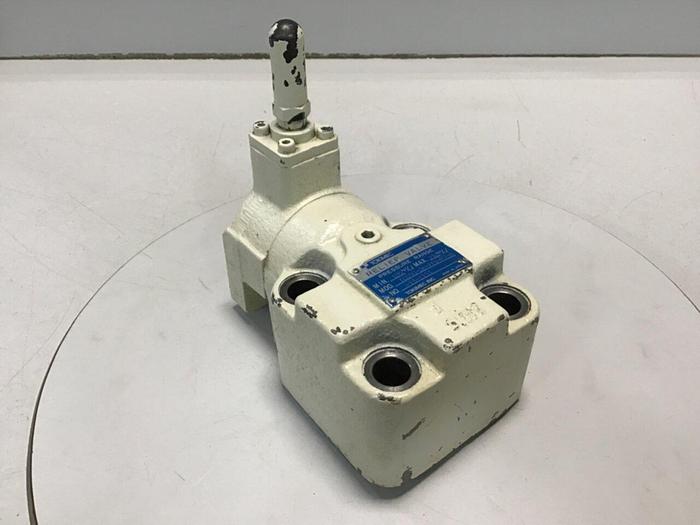 Used TOKIMEC VICKERS Valve DGMFN-5-X-A2H-B2H-30J  Used