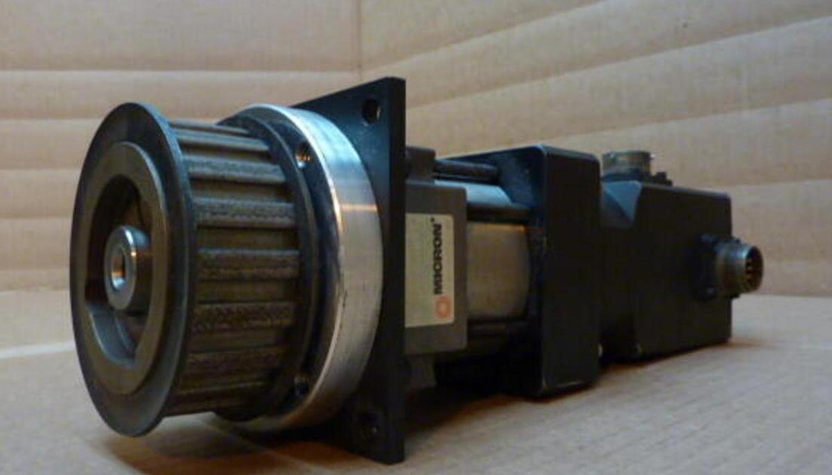 Used MOOG Brushless Motor 303-030A Used