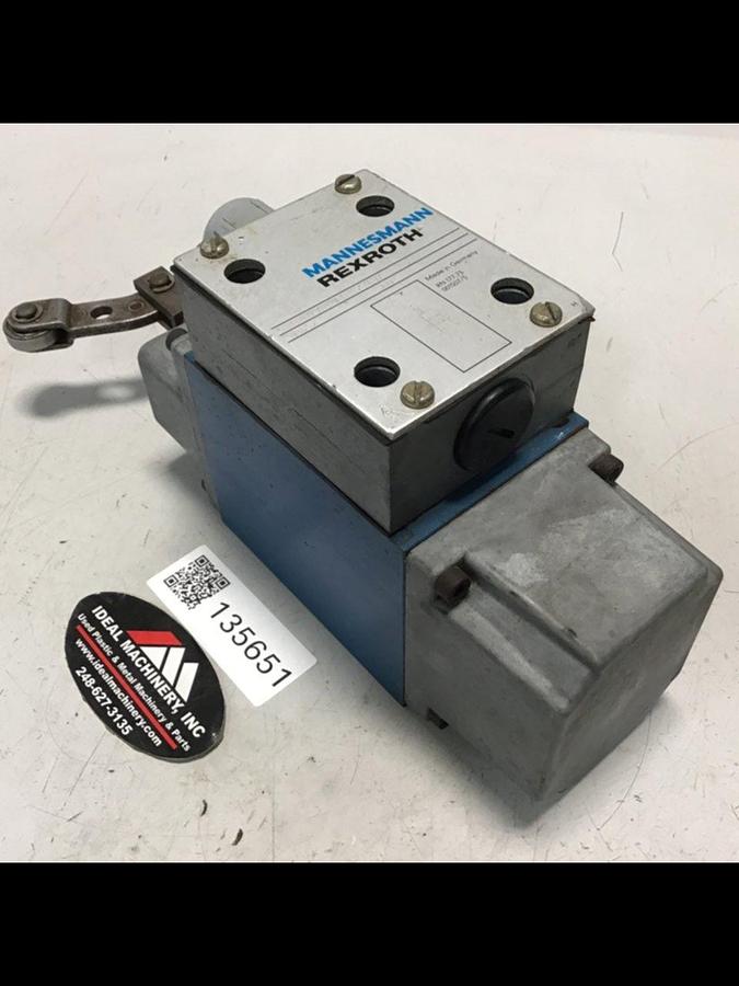 Used MANNESMANN REXROTH Solenoid Valve 54WMRA10D32YBW USED