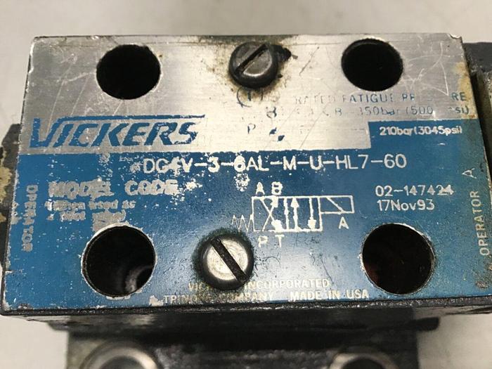 Used VICKERS Valve DG4V-3-6AL-M-U-HL7-60 #138479