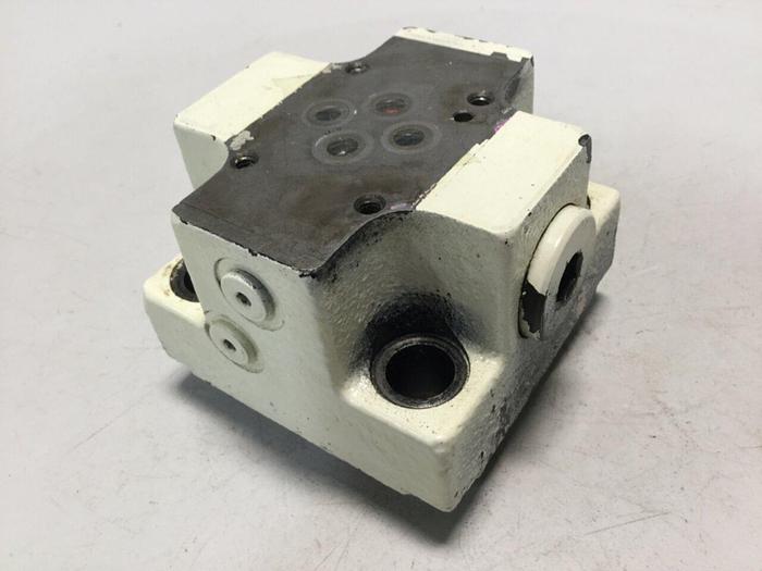 Used VICKERS Valve CVCS25W11S210A00B12 #104561