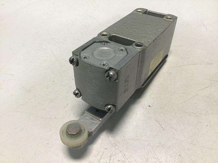 Used TELEMECANIQUE Lox-Switch C2JK05 #113175