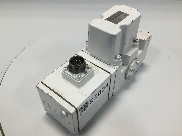 Used MOOG Servo Valve J661-335 Used