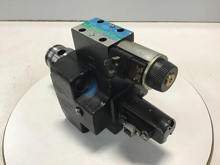 Used VICKERS Valve DG4V3S2AMUHL760EN490 Used