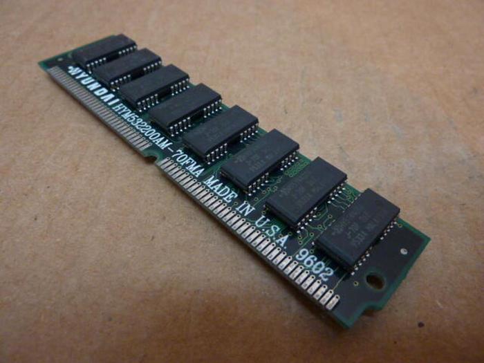 Used HYUNDAI Circuit Board HYM532200AM-70FMA #26264