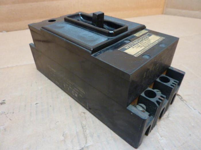 Used WESTINGHOUSE 15 Amp Circuit Breaker 1222032 #28456