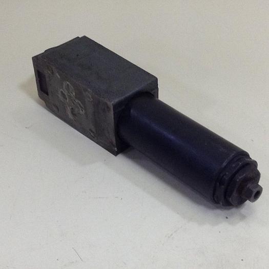 Used MANNESMANN REXROTH Hydraulic Valve ZDR6DP241150YM12 #72628