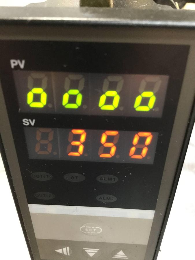 Used RKC Temperature Control REX-C400FK03VNN USED