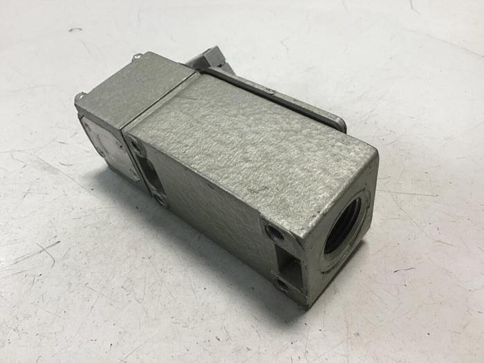 Used TELEMECANIQUE Lox-Switch C2JK05 #121804