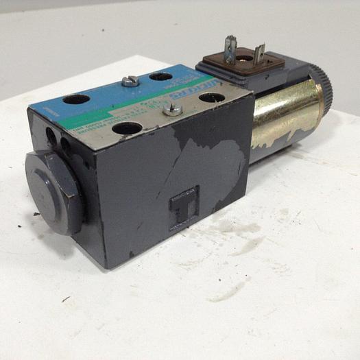 Used VICKERS Valve DG4V3S22AMUHL760EN490 Used