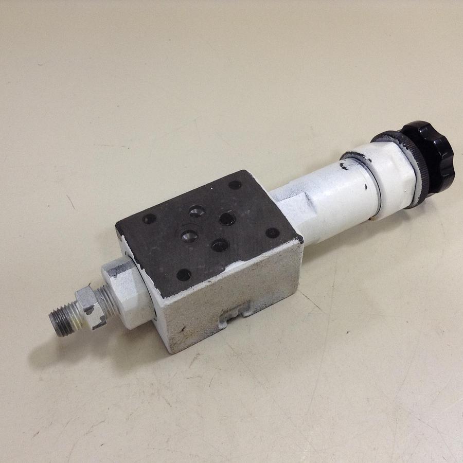 Used YUKEN Reducing Modular Valve MRP-01-C-3004 USED