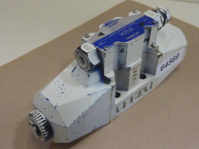 Used VICKERS Directional Control Valve DG4V533CMP7LH630 #64569