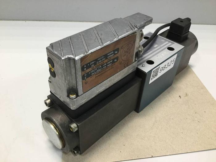 Used BOSCH SERVO Proportional Valve 0 811 404 551 USED