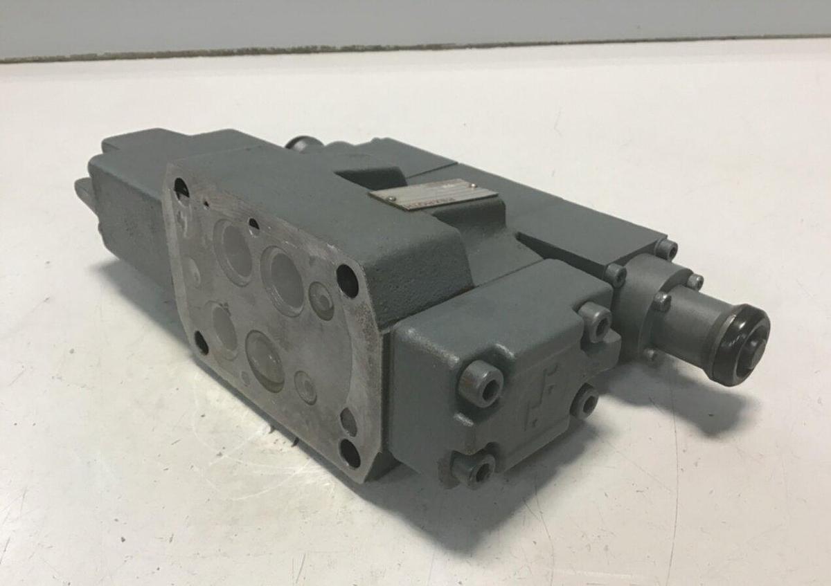 Used REXROTH Valve 3DREP6C11/25A24NZ4M USED