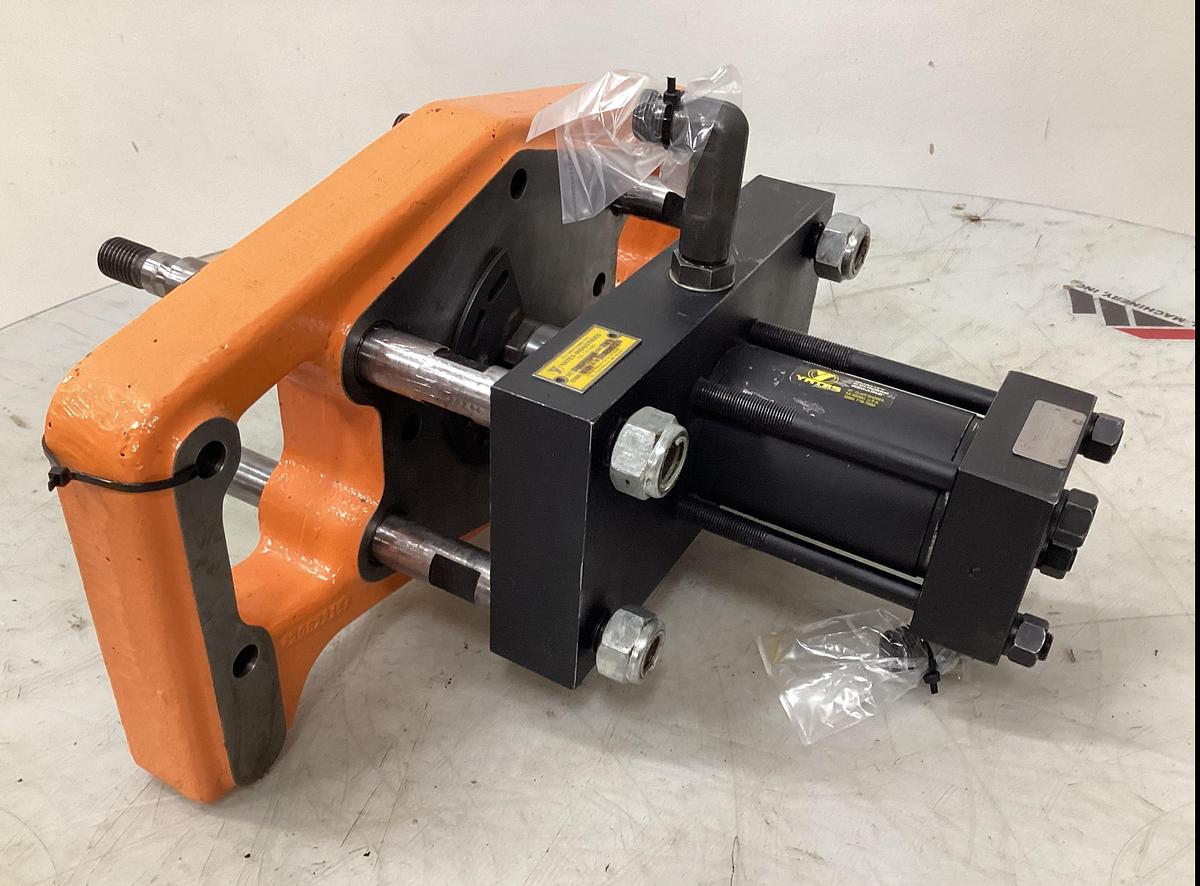 Used CINCINNATI MILACRON