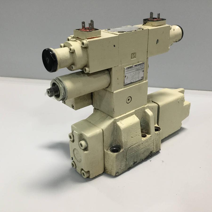 Used REXROTH Valve 4WRZ16W1150316A24N9EK4D2M204 #92367