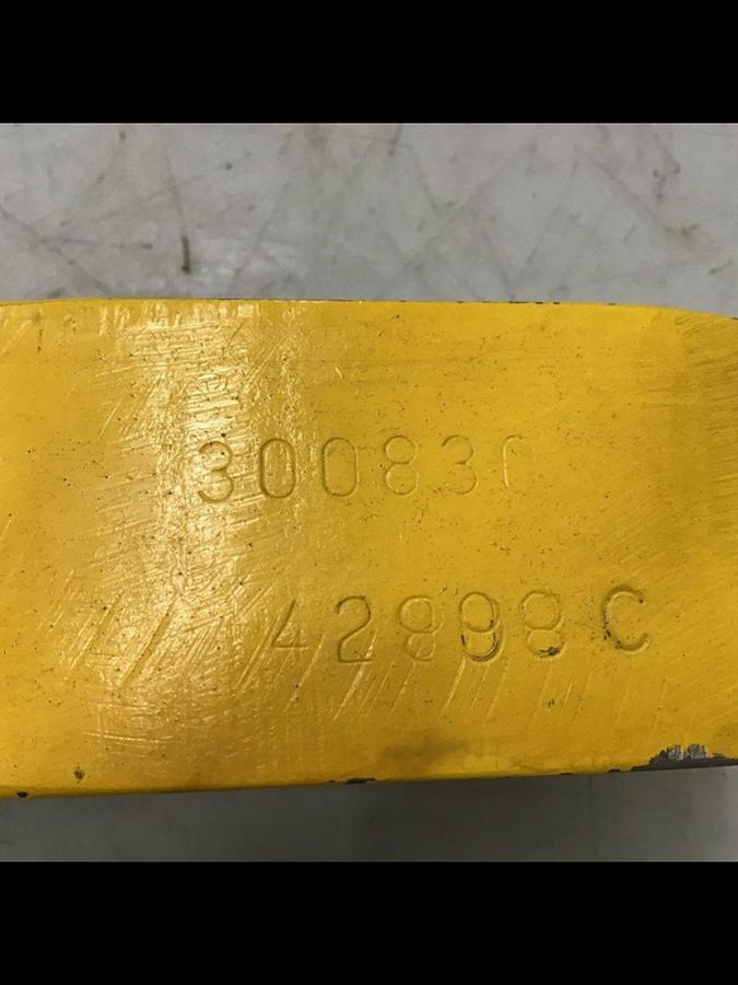 Used VAN DORN Toggle Link 300830 USED