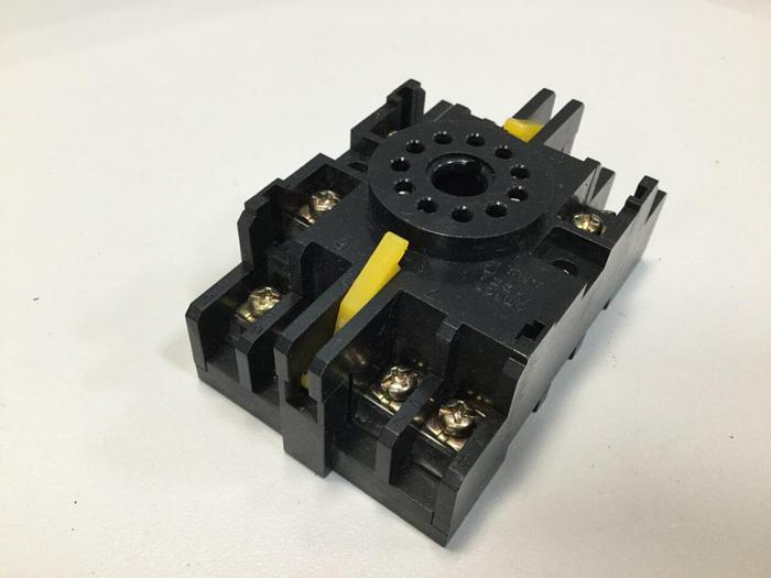 Used OMRON Relay Socket 11PFA USED