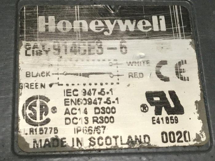 Used HONEYWELL Micro Switch 914CE3-6 #110602