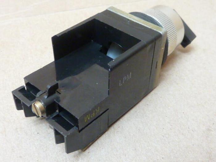 Used ALLEN BRADLEY Selector Switch 800MR-HX2B #30413