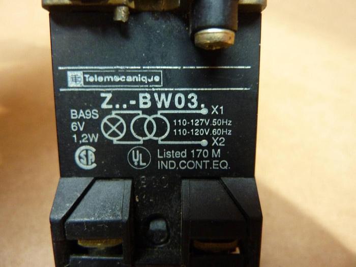 Used ALLEN BRADLEY Push Button PB221 GREEN #38221