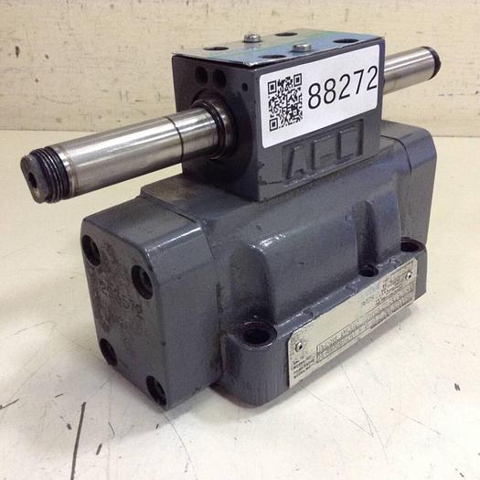 Used VICKERS Valve DG5S4-0431C-E-T-M-U-HL7-B13-60-EN502 #88272