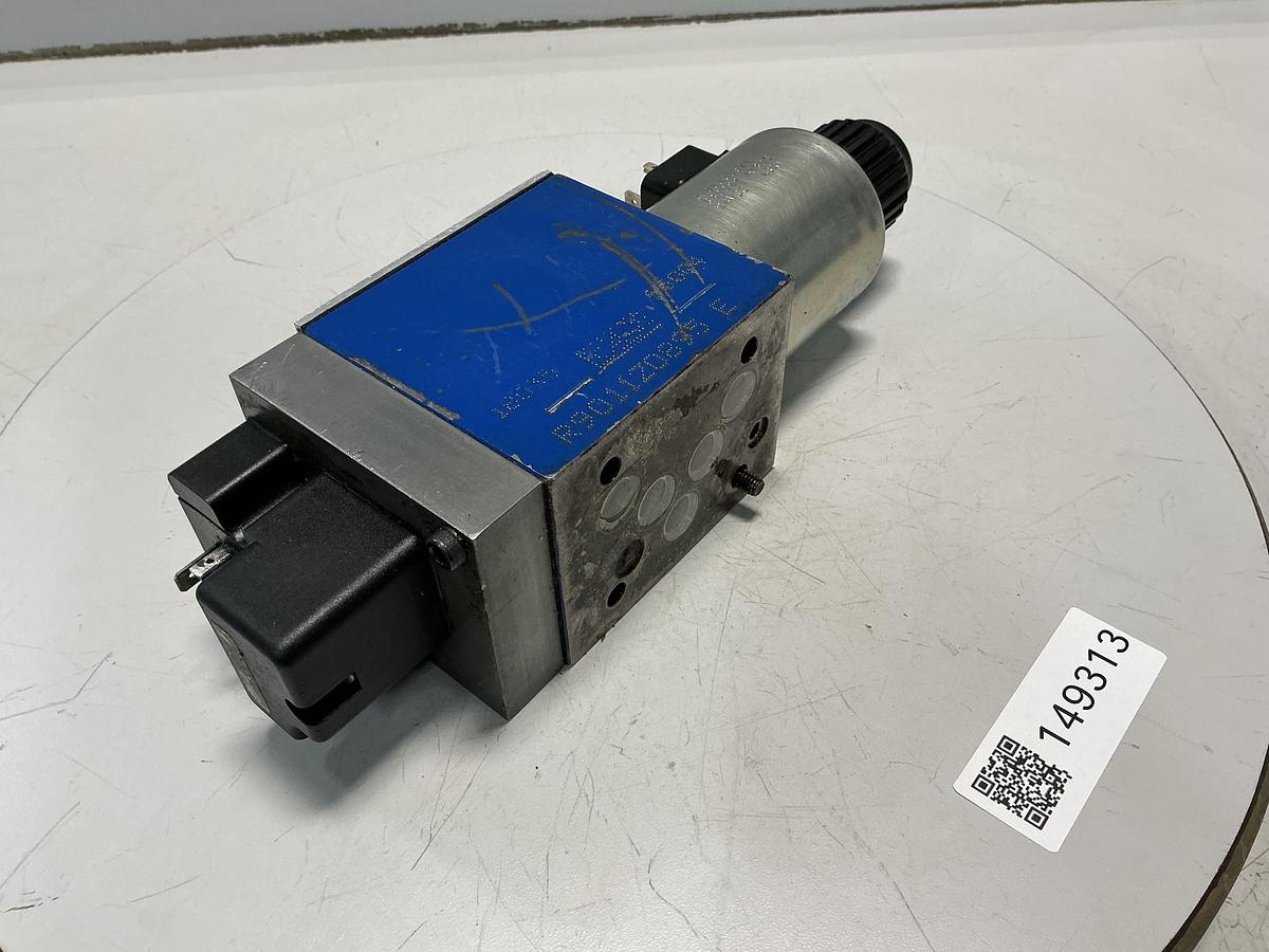 Used REXROTH 5-4WE 10X84-33/CG24K4YAW/V S0909