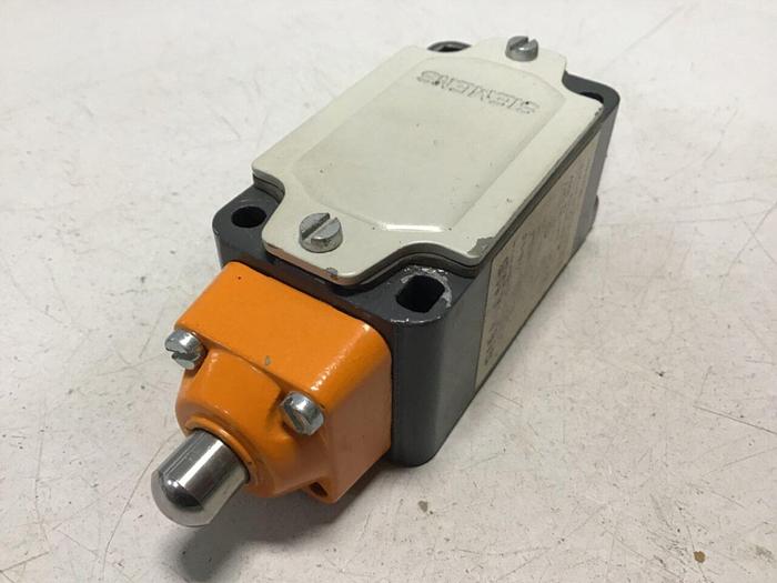 Used SIEMENS Limit Switch 3SE3 170-1C #121127