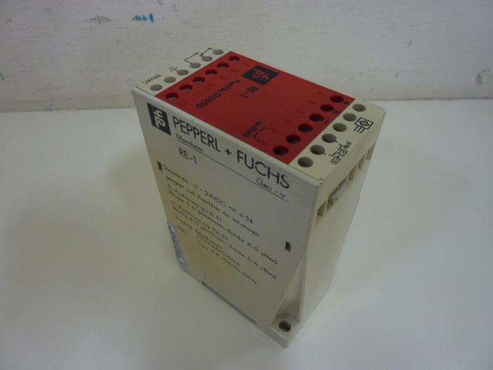Used PEPPERL & FUCHS Amplifier Relay RE-1 #55581